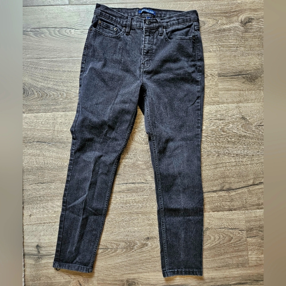 Donating Soon- Calvin Klein Womens Black Denim Jeans